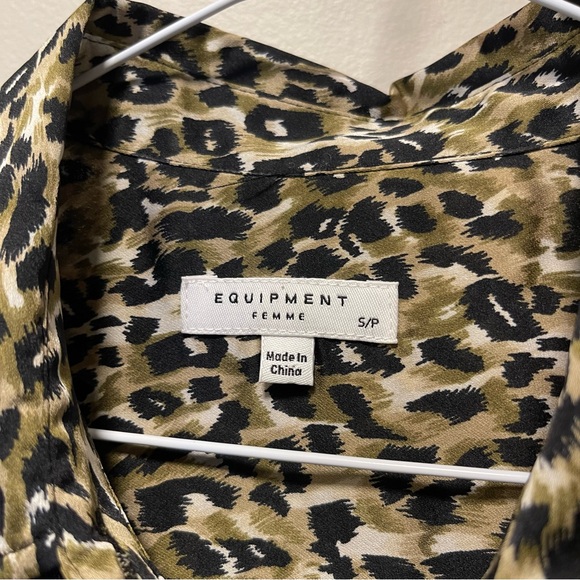 Equipment Femme Leopard Print Button Down Blouse Size S/P - Picture 6 of 6